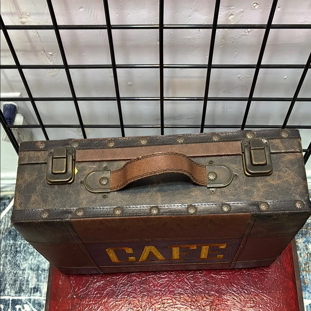 unbranded decorative box